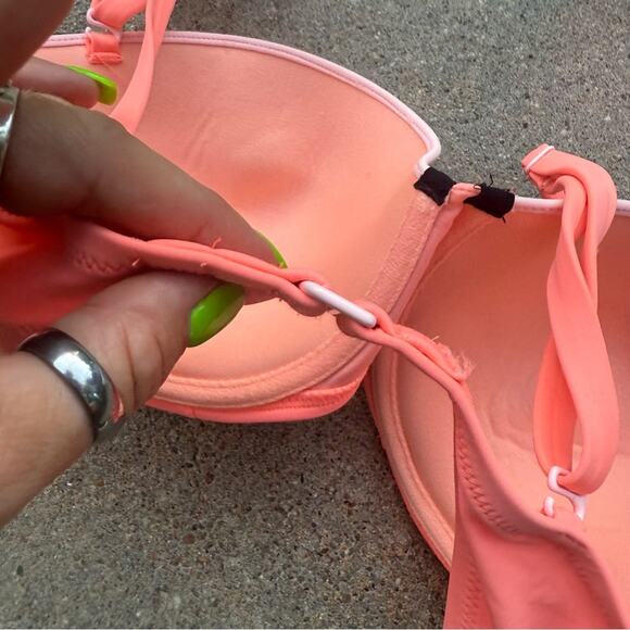 Victoria’s Secret 34DD The Flirt Bandeau Coral Lilac Color Block Bikini Swim Top - Picture 4 of 7